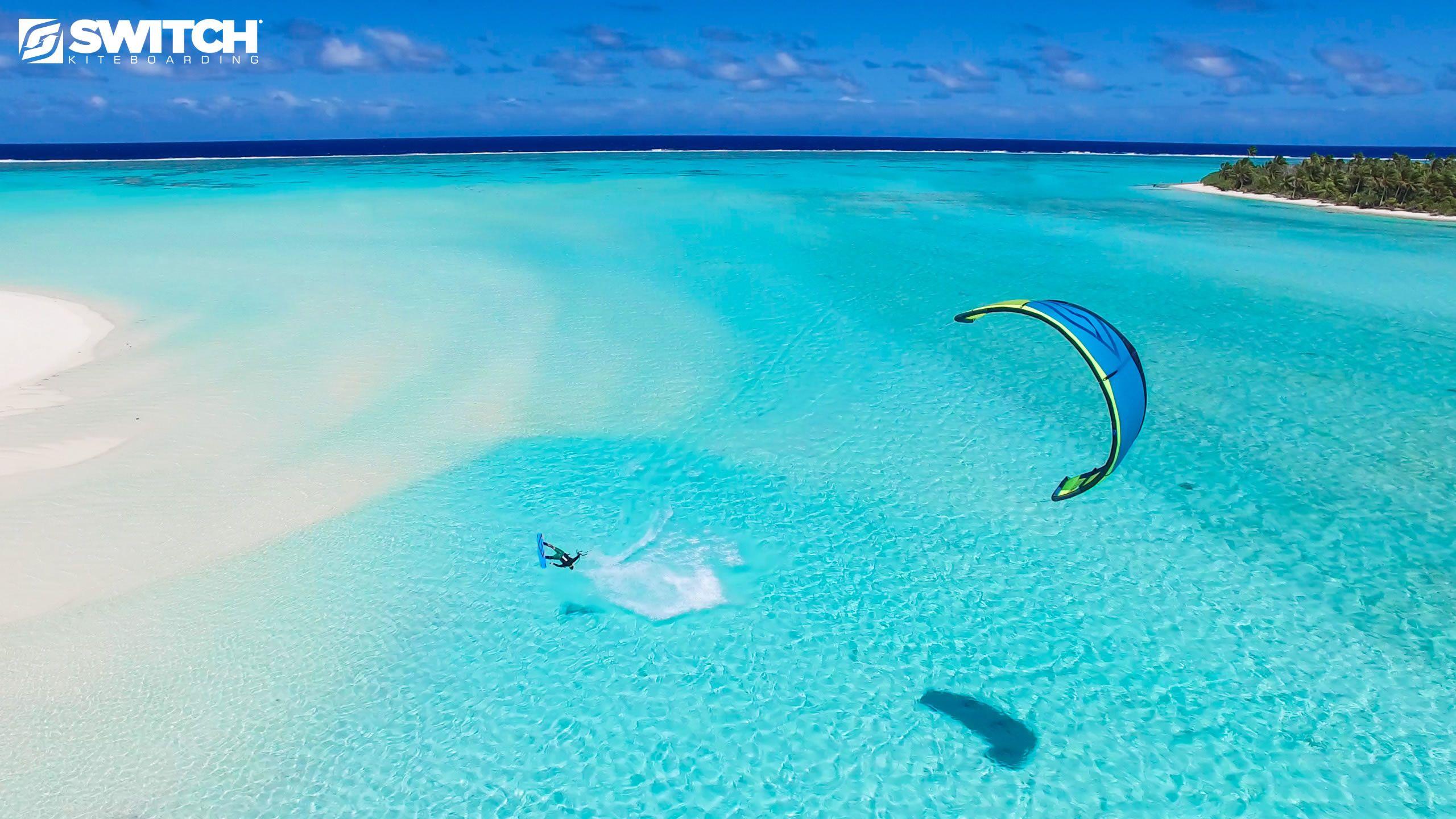 2560x1440 Kite Wallpaper