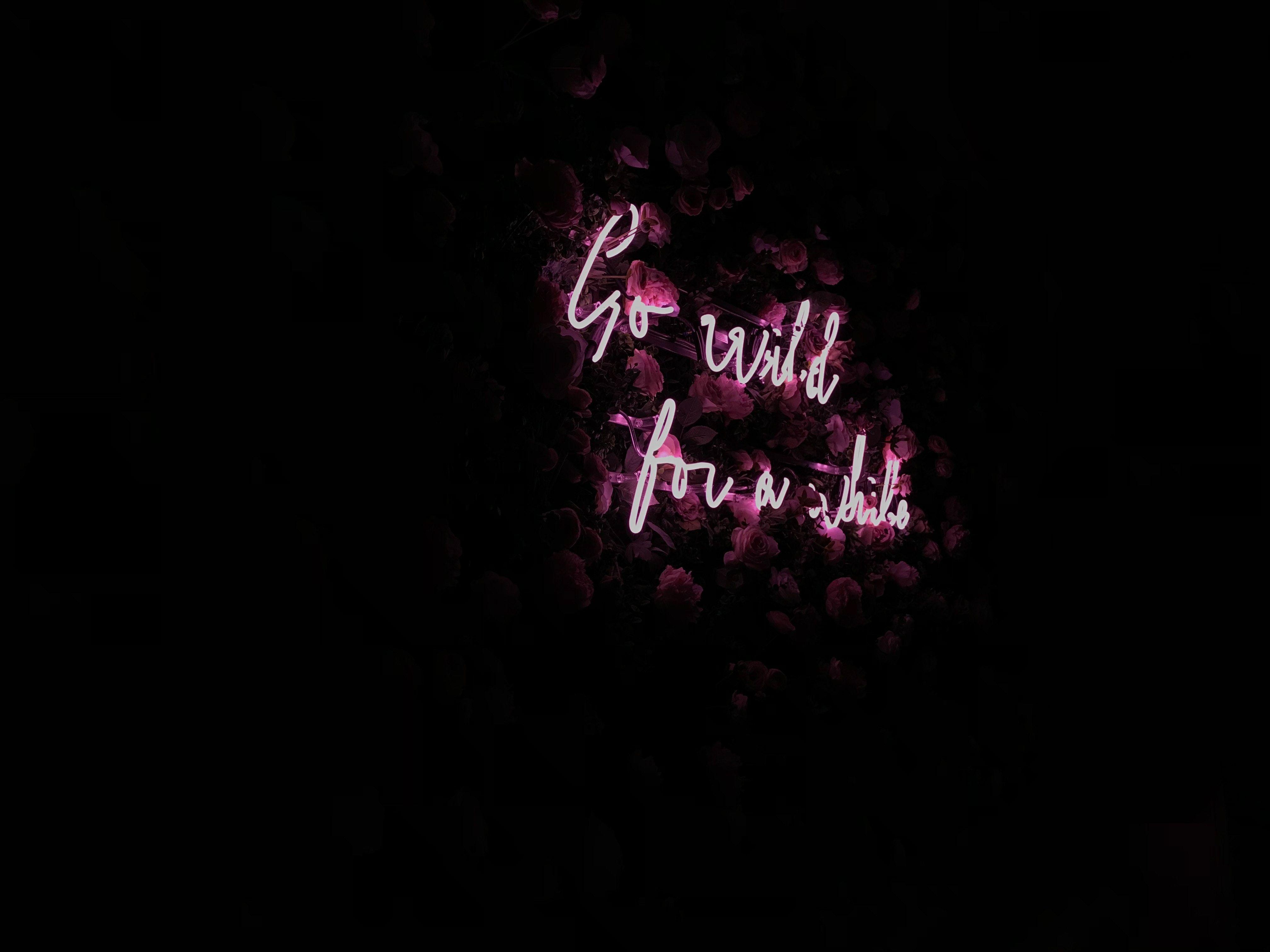 4032x3024 Download wallpaper 4032x3024 inscription, neon, backlight, flowers