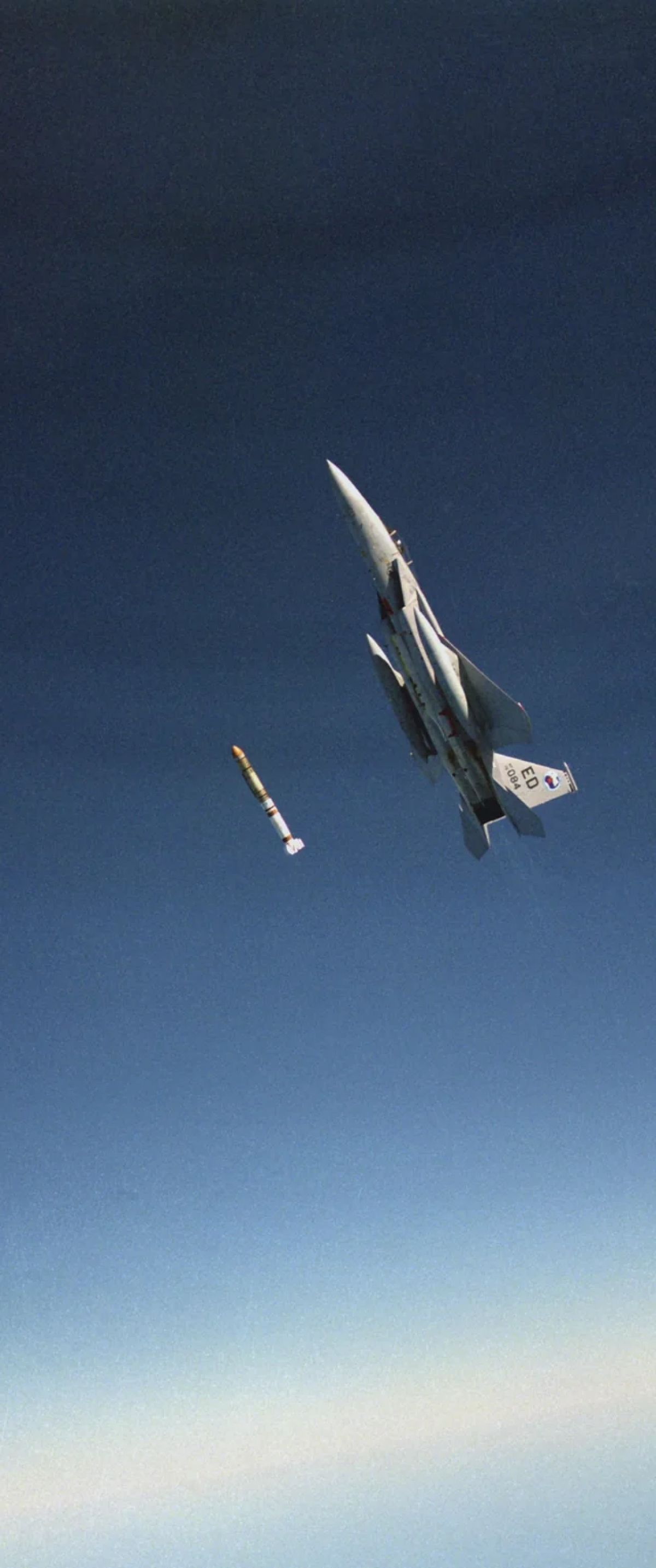 1200x2866 F15 Fighter Jet Shooting Down A Satellite