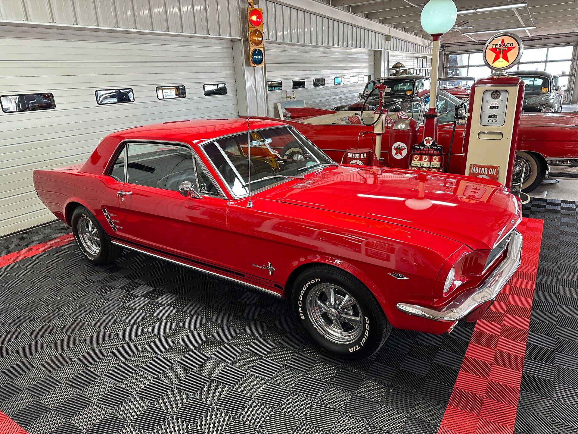 1920x1440 Ford Mustang