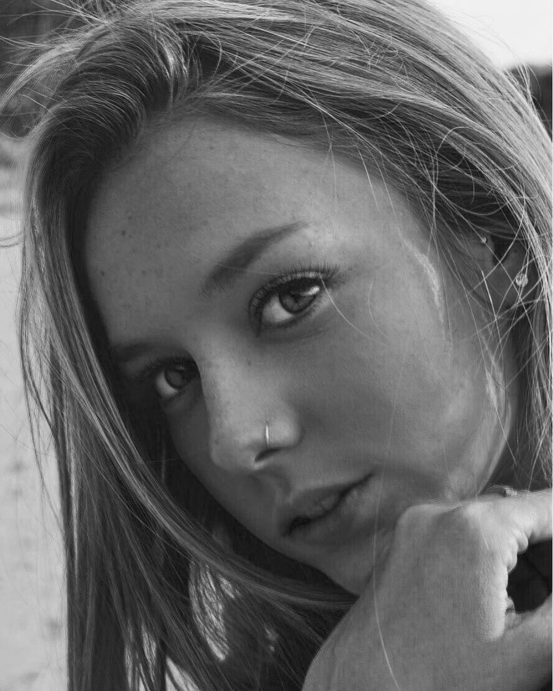 1080x1350 Best Ester Exposito image. Celebrities, Actresses, Aesthetic