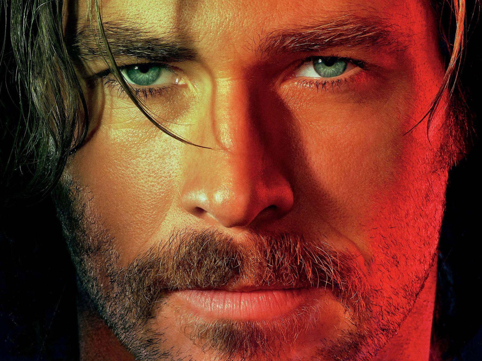 1600x1200 Bad Times At The El Royale Movie 4k Chris Hemsworth