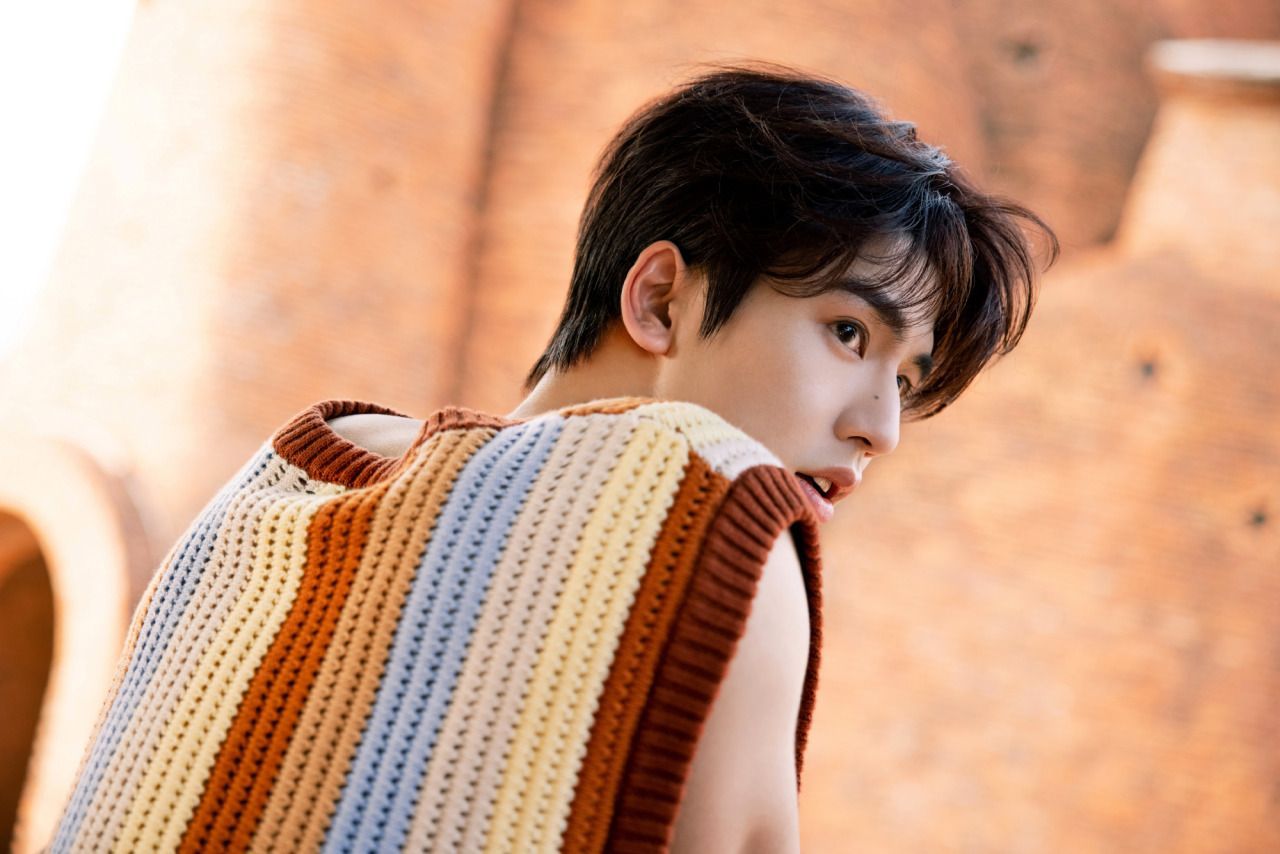 1280x854 Zhang Linghe