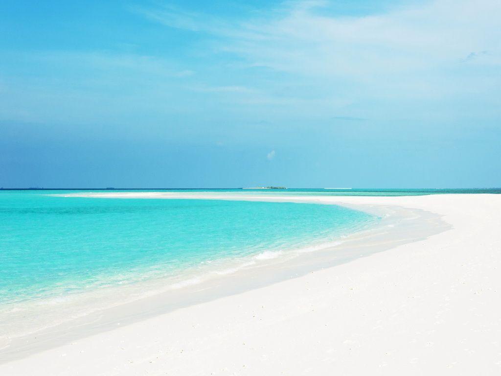 1024x768 Maldives White Beach wallpaperx768