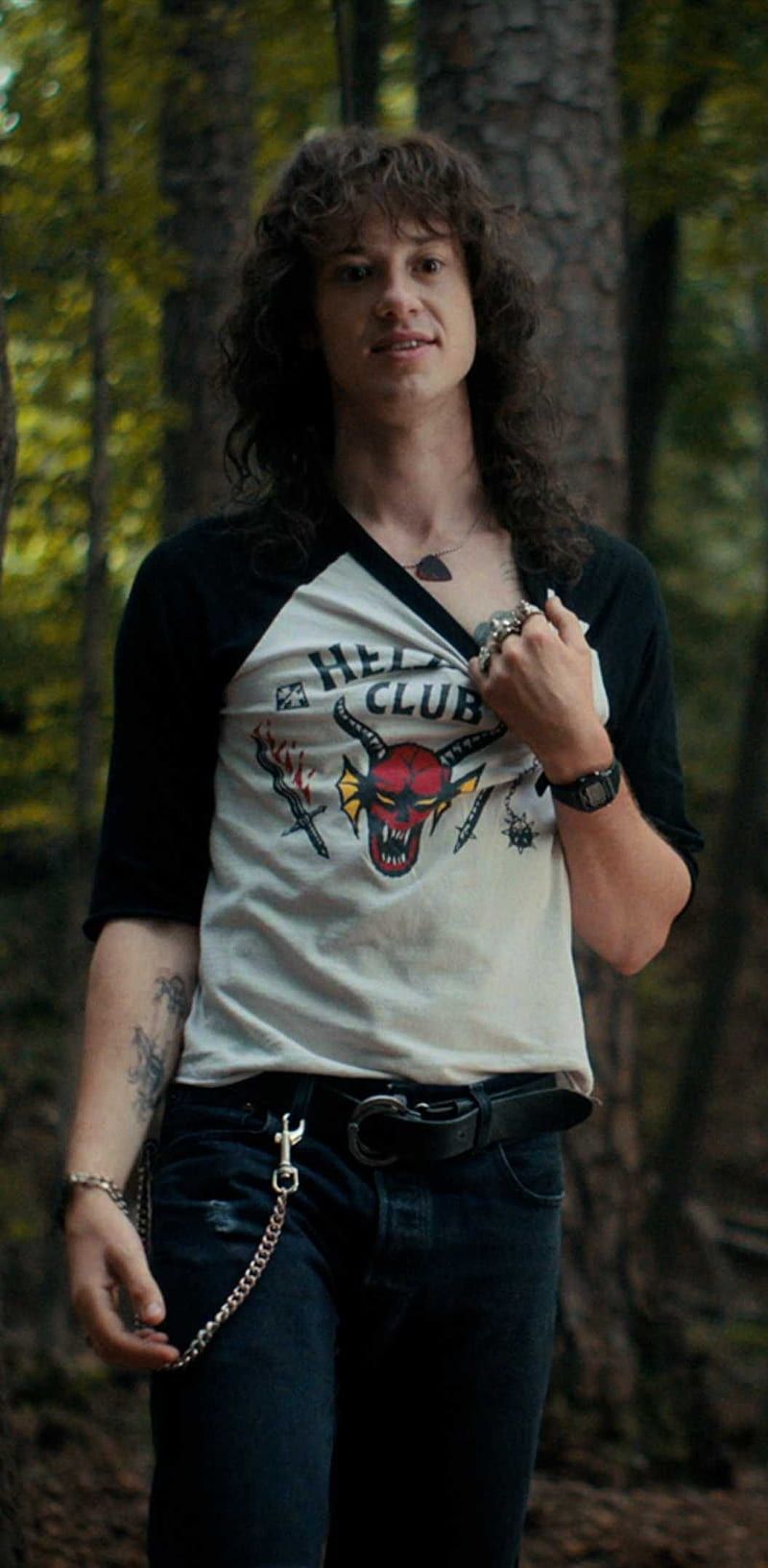 800x1633 Eddie Munson Aka Joseph Quinn Crazy Pics Stranger Things 4 Of Stranger Things, HD phone wallpaper
