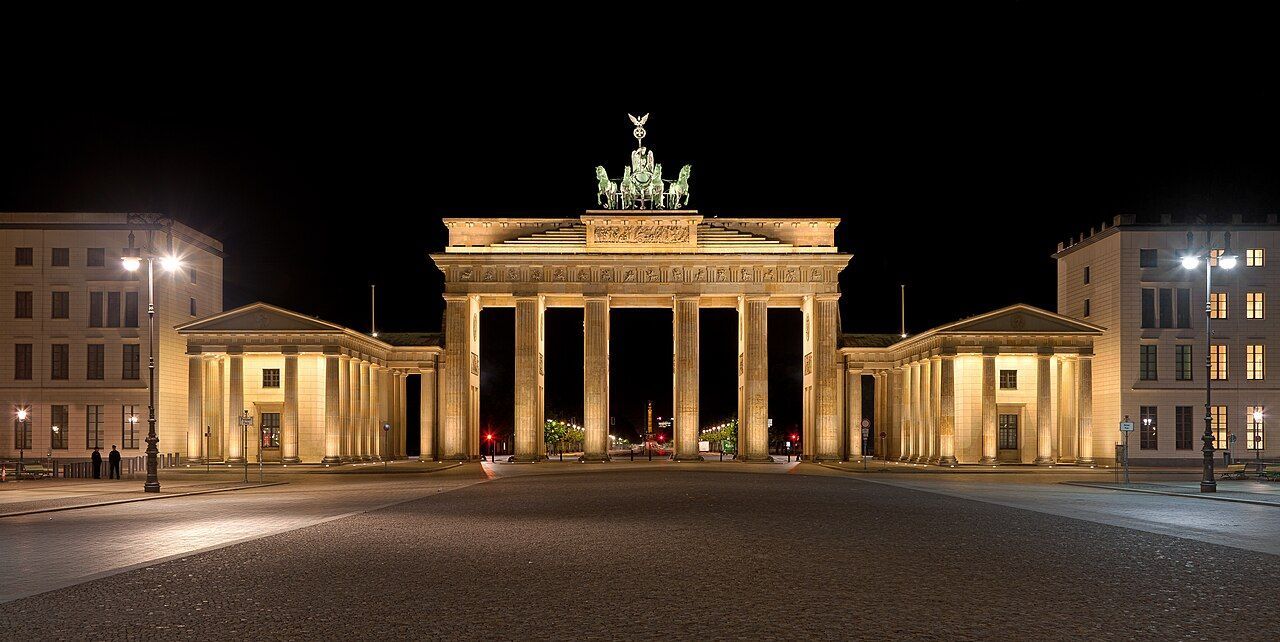 1280x642 Brandenburger Tor nachts 2012