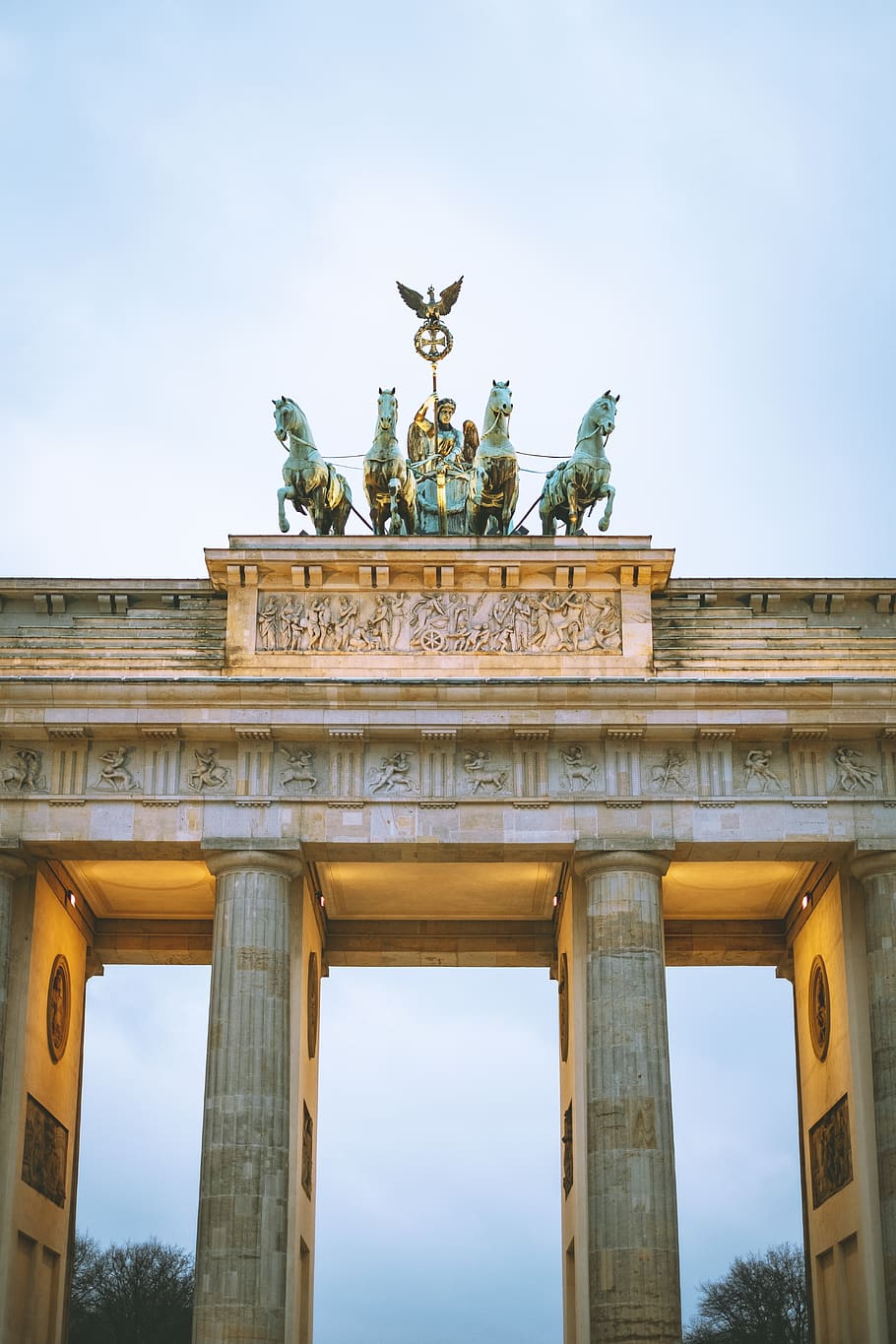 910x1365 Brandenburger tor 1080P, 2K, 4K, 5K HD wallpaper free download
