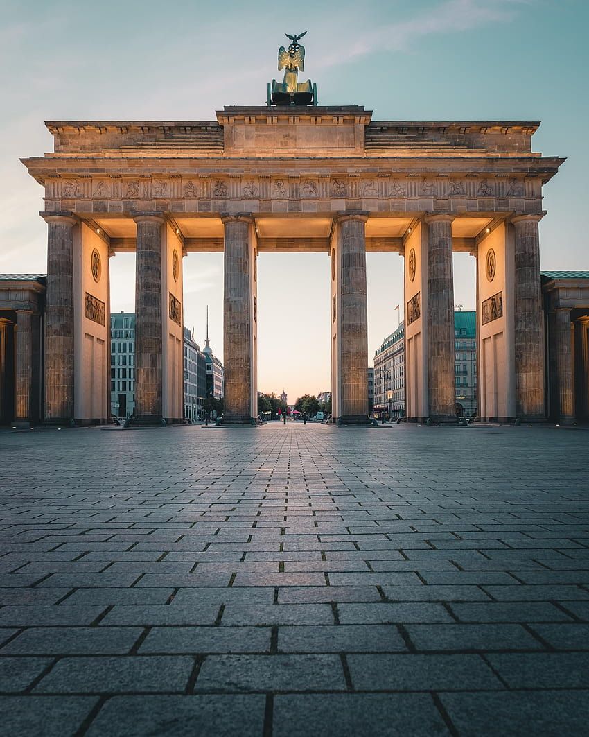 850x1063 ITAP of the Brandenburg Gate at sunrise by Chris_Hansen_AMA. .. ., brandenburger tor HD phone wallpaper