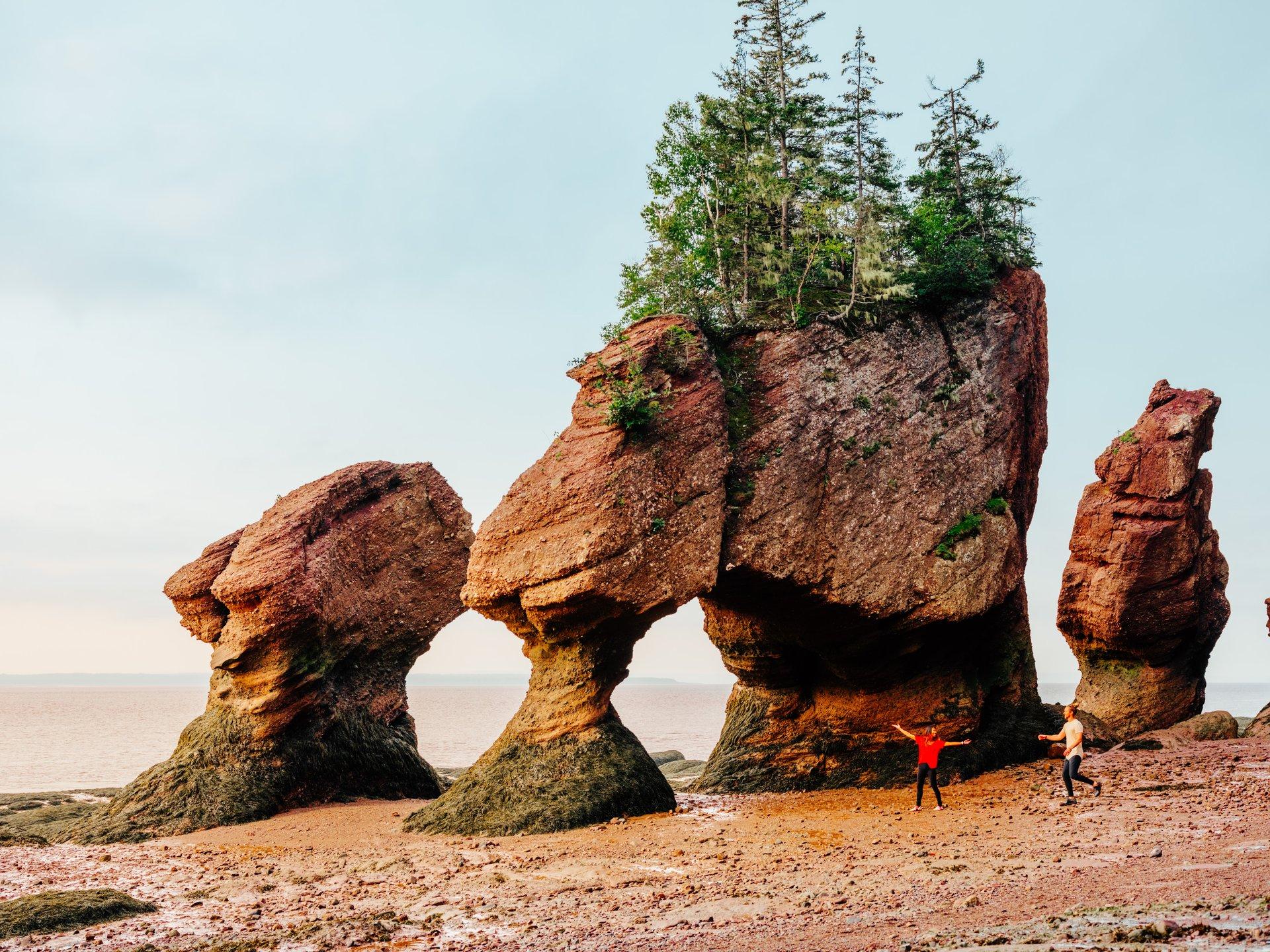1920x1440 High tides, high adrenaline: the Bay of Fundy