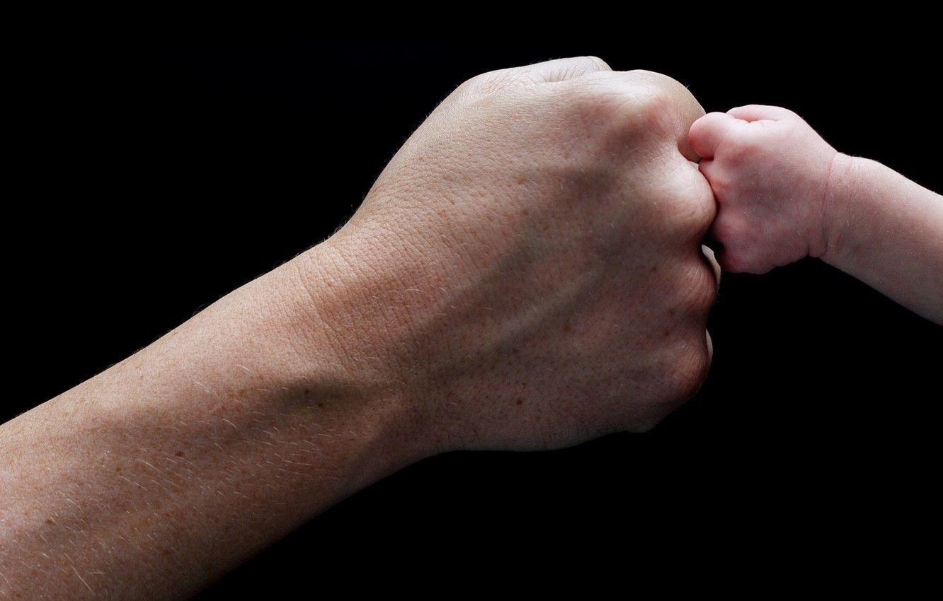 1332x850 Wallpaper hands, father, son image for desktop, section мужчины