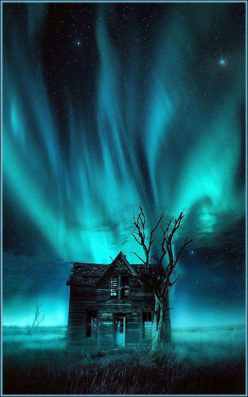 801x1280 Awesome Aurora Borealis over Abandoned House by Jason Pohlman 4K