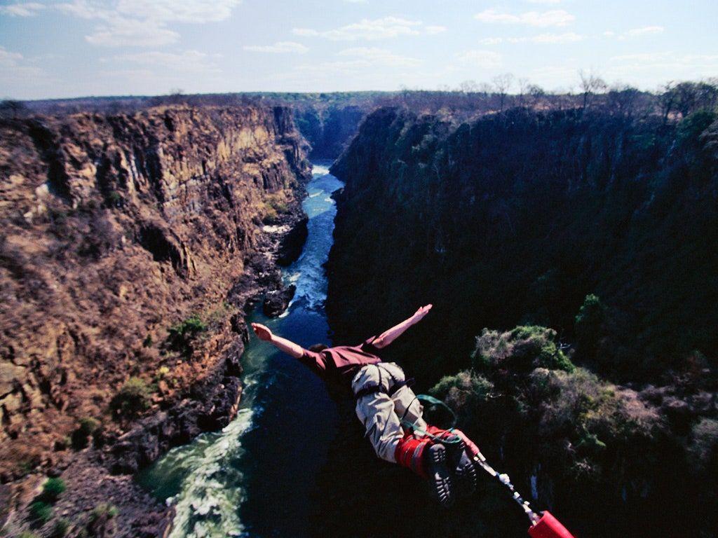 1024x768 The Scariest and Most Thrilling Bungee Jumpsé Nast Traveler