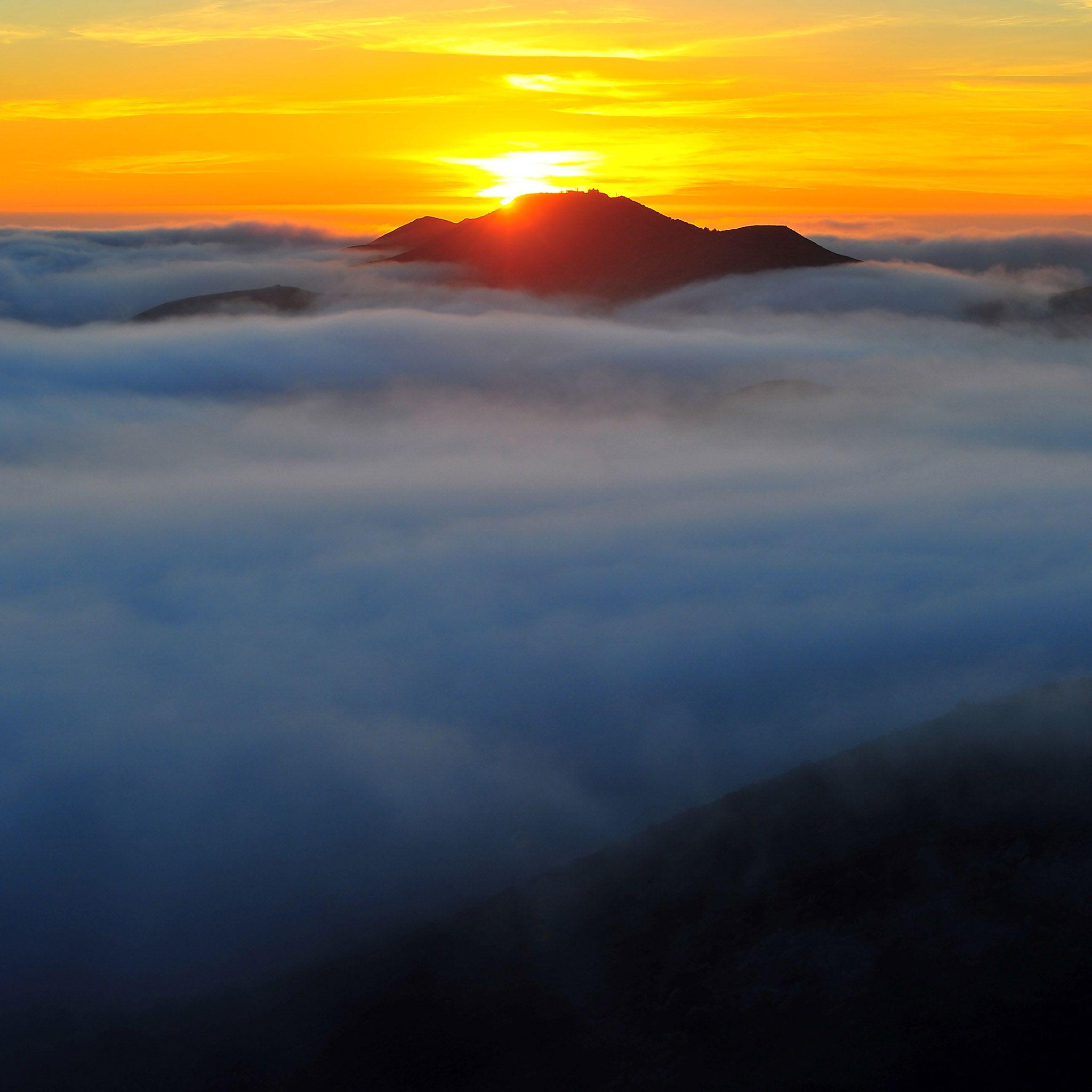 2048x2048 Fog Ocean Sunset iPad Wallpaper's Holy Mountain