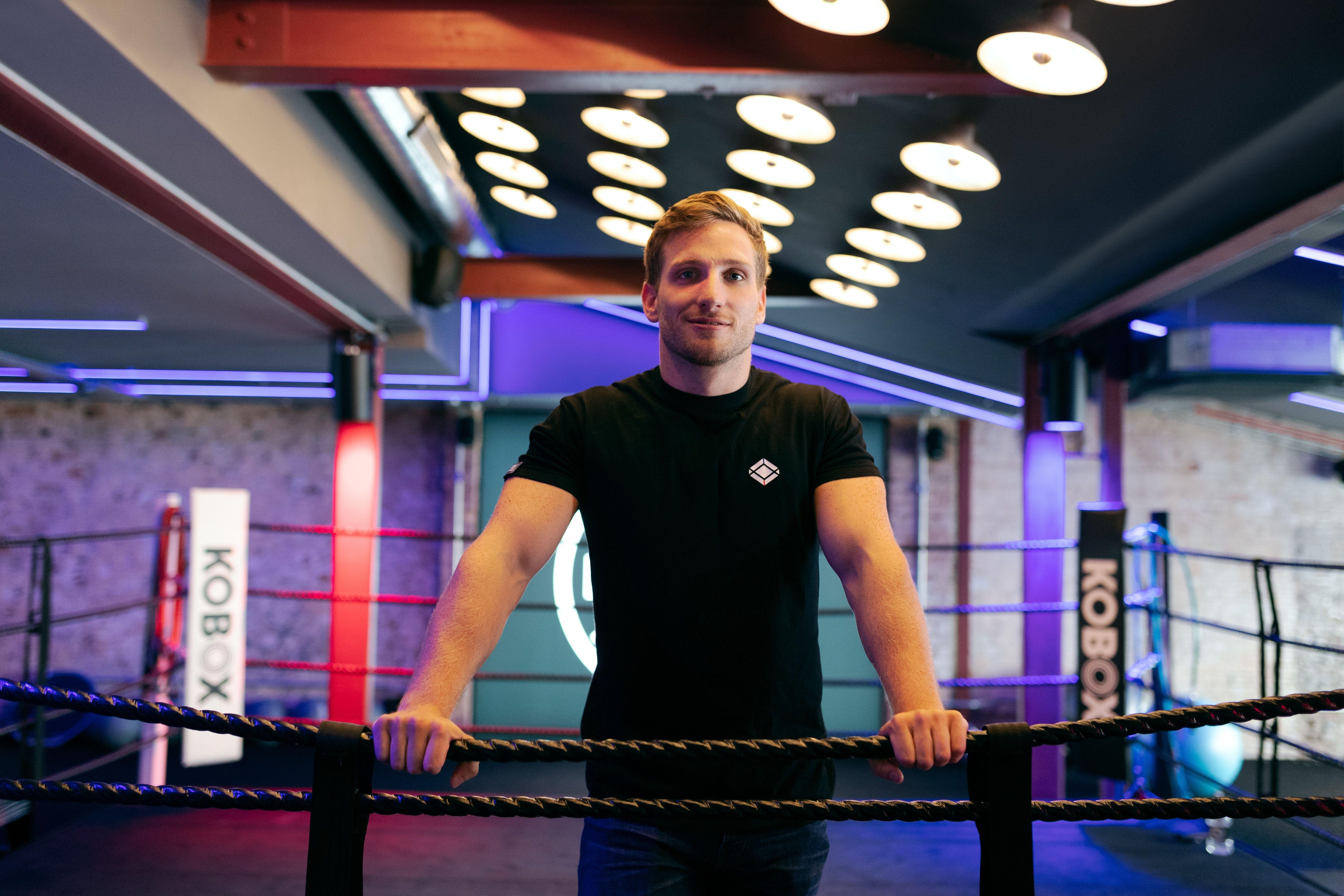 5472x3648 Man In Black Crew Neck T Shirt Standing Inside Boxing Ring · Free