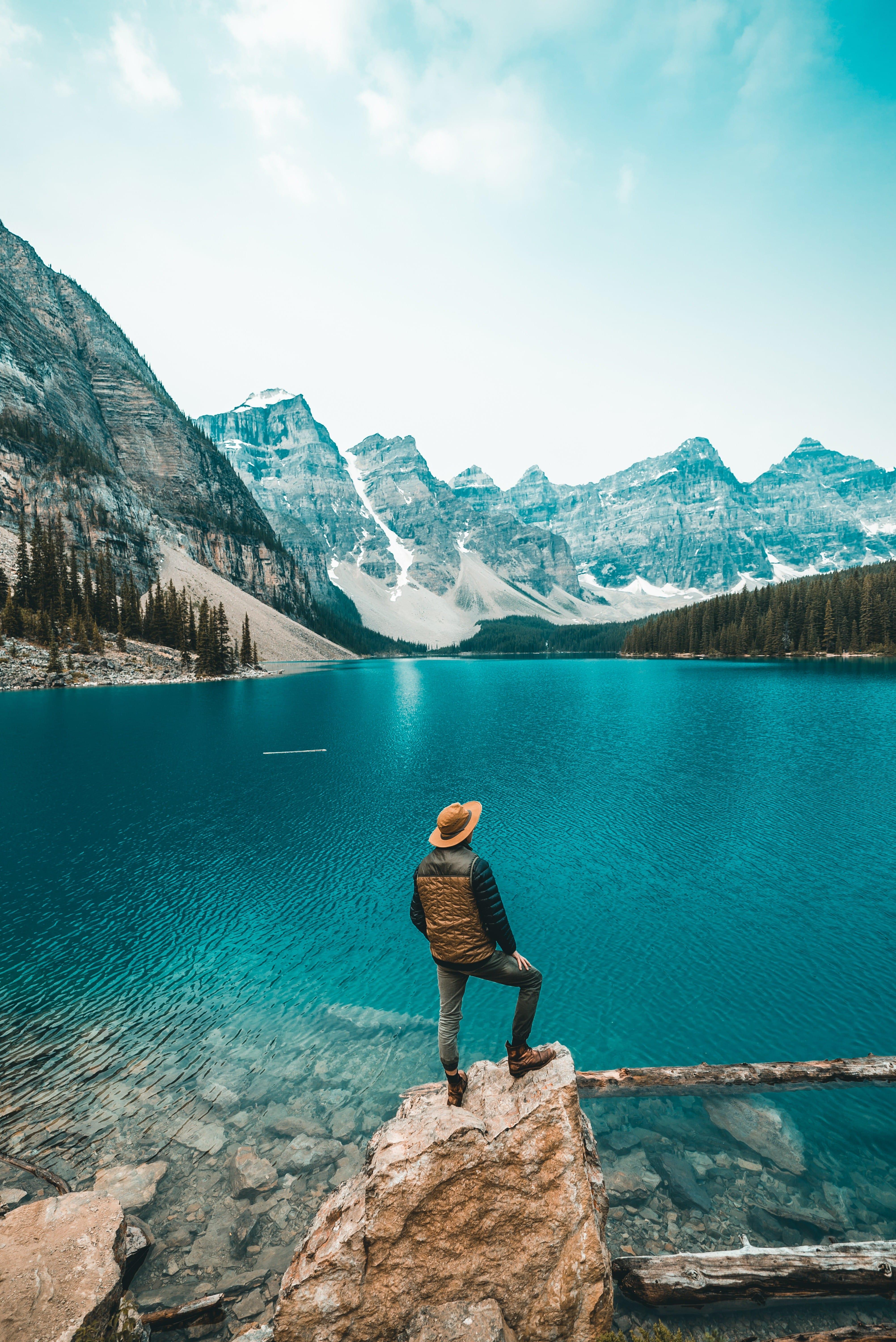 4008x6000 Moraine Lake Canada Mountains Wallpaper and Free Stock
