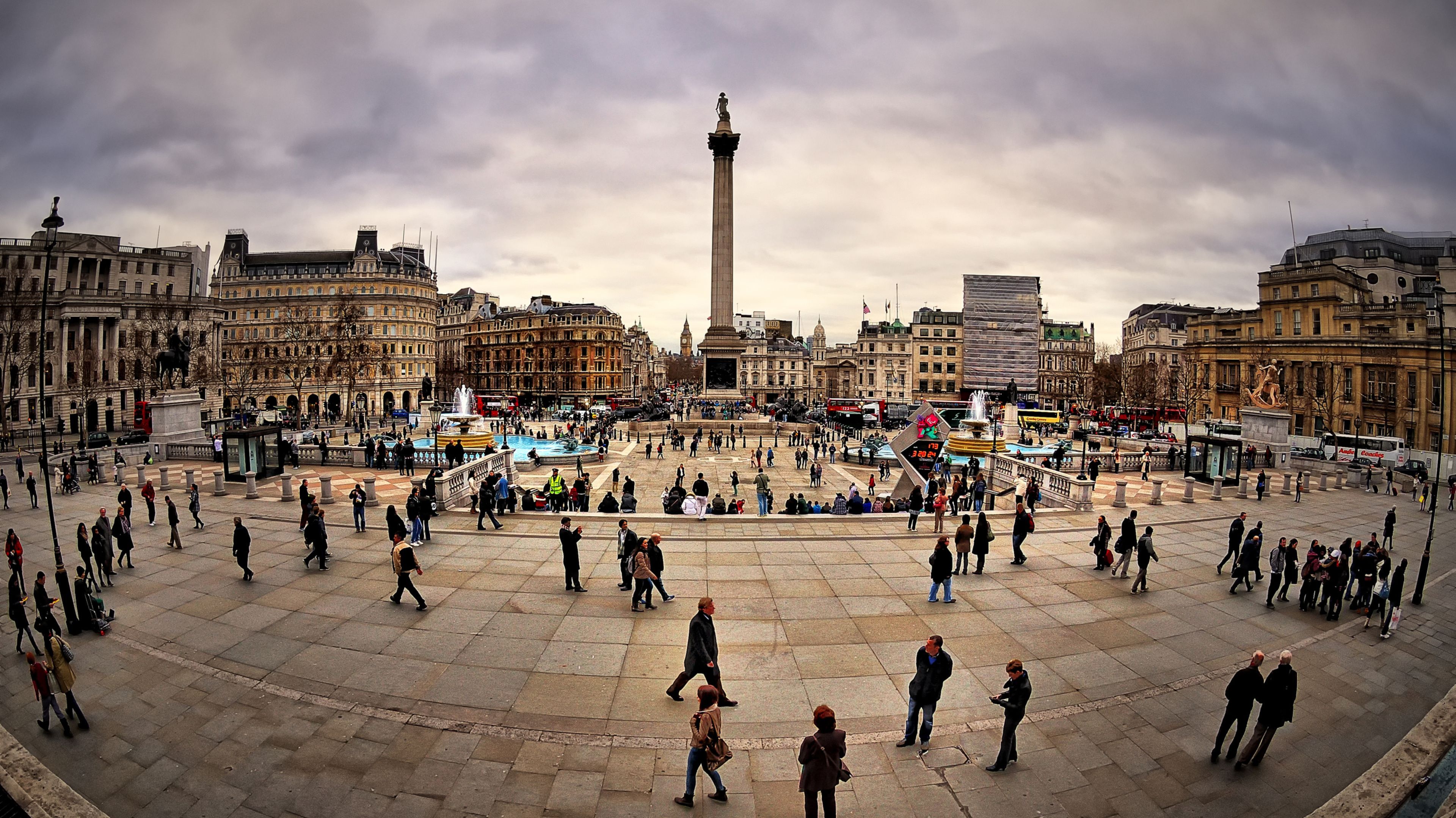3840x2160 Trafalgar Square Wallpaper