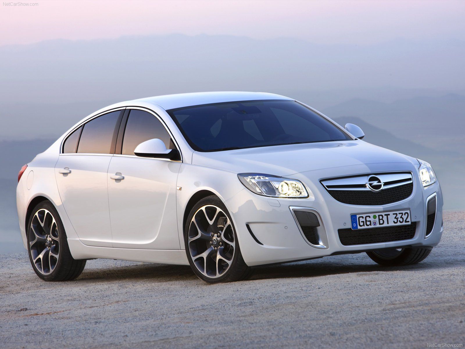 1600x1200 opel, Insignia, Opc, Cars, White Wallpaper HD / Desktop and Mobile Background