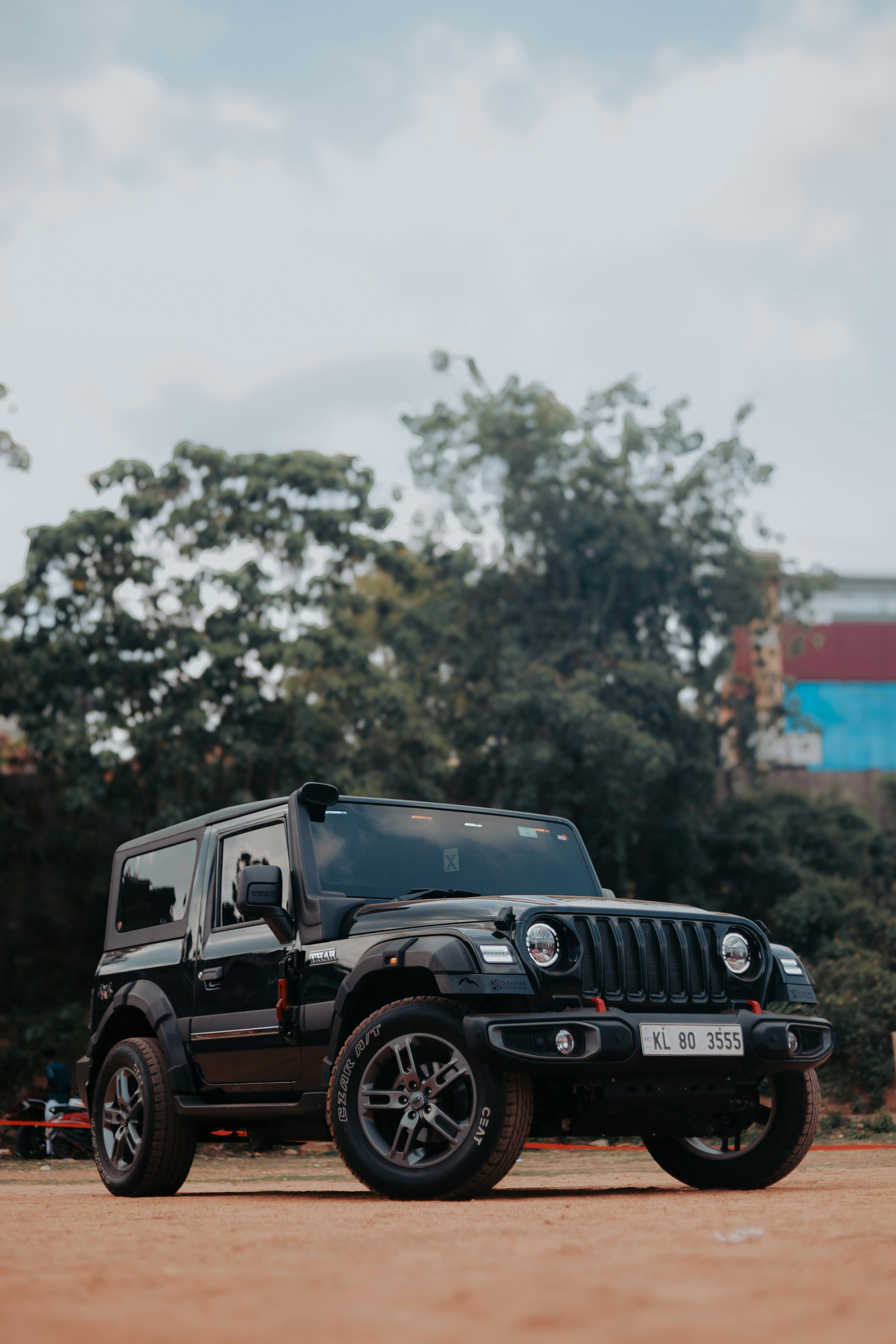4160x6240 Photo of a Black Mahindra Thar SUV · Free