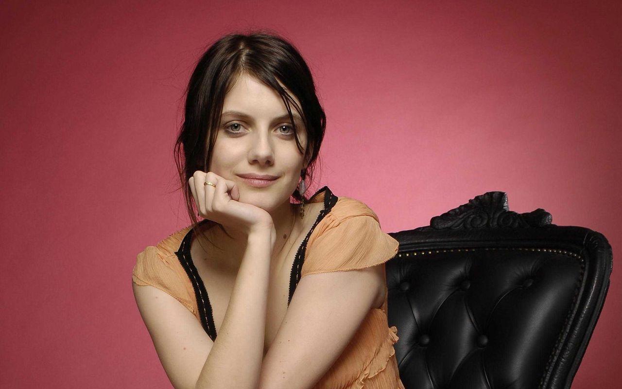 1280x800 Melanie Laurent. Melanie laurent, Melanie, Beautiful actresses