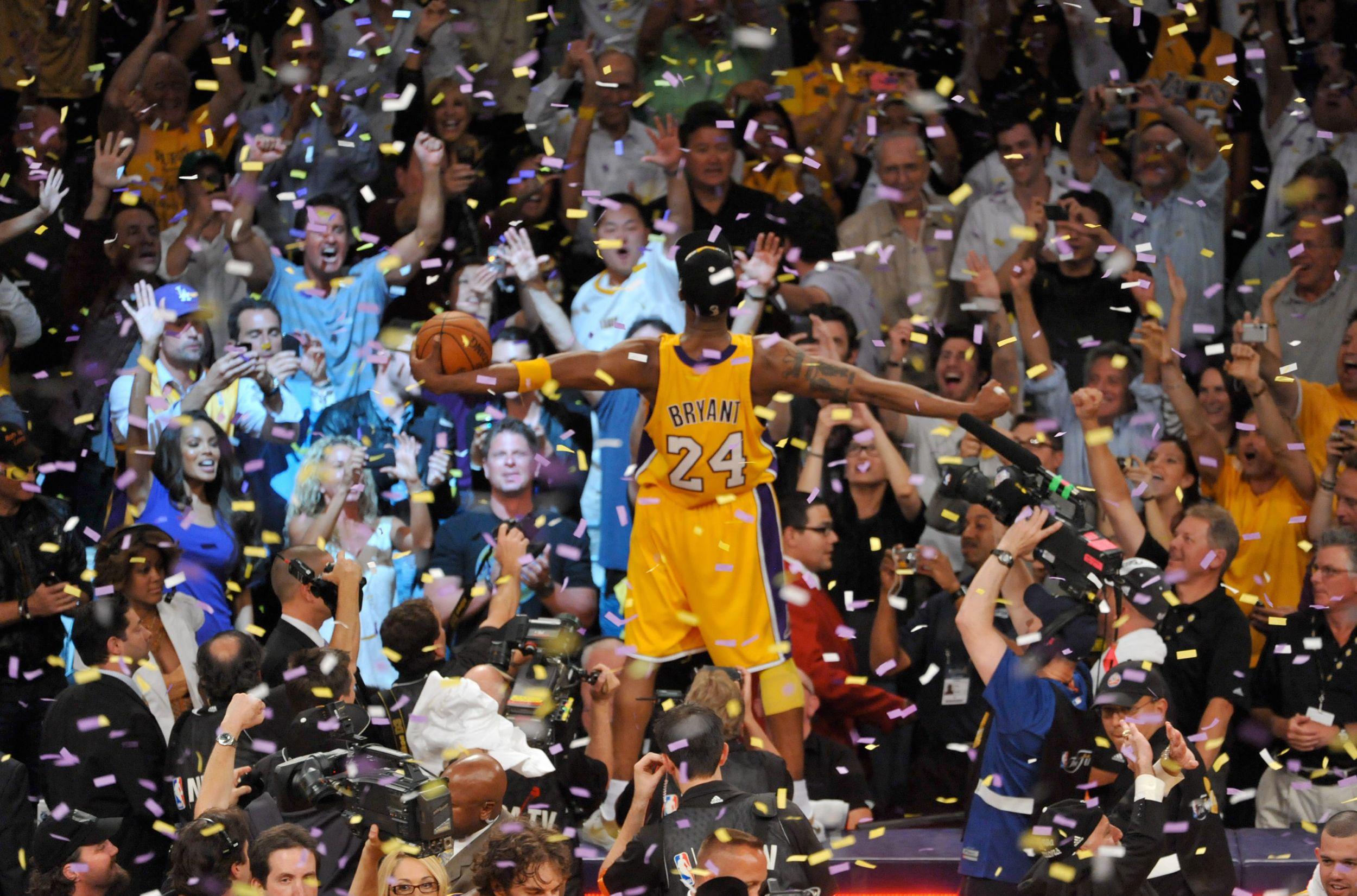 2500x1651 Kobe Bryant's legendary basketball career in photo