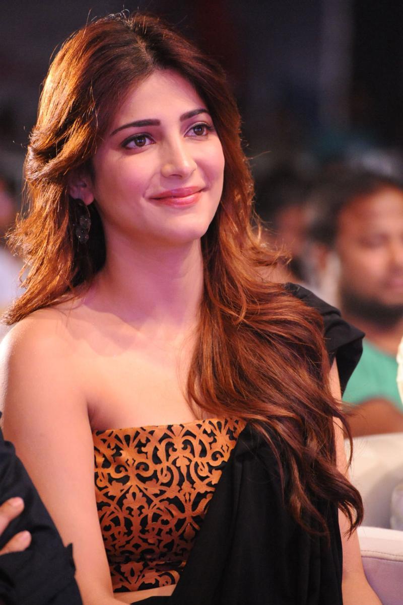 800x1202 Shruti Hassan Pics, Ij56 Collection Hassan Cute Smile