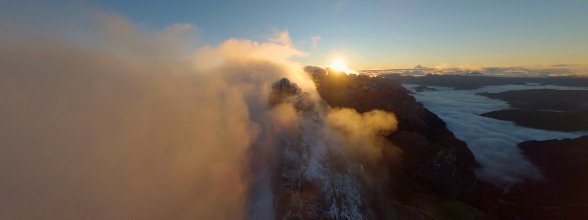 1920x720 File Uploads Sites 2148588366 Video 770628a A7d4 5c27 D074 3e1e4a1fc87_4_peaks_parents_background_4.mp4