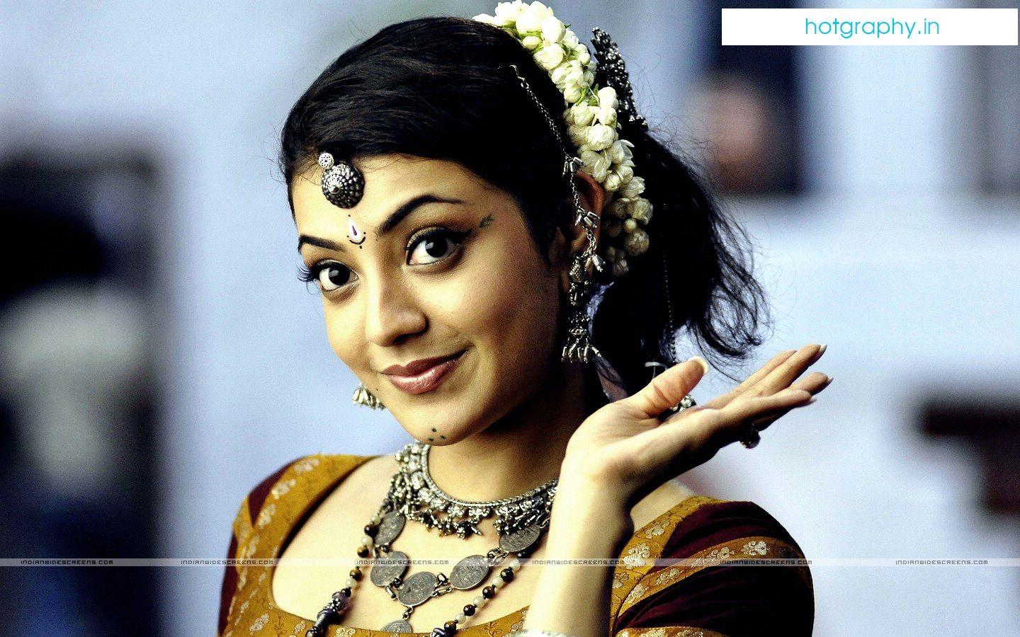 1440x900 Kajal Wallpaper Agarwal HD Magadheera