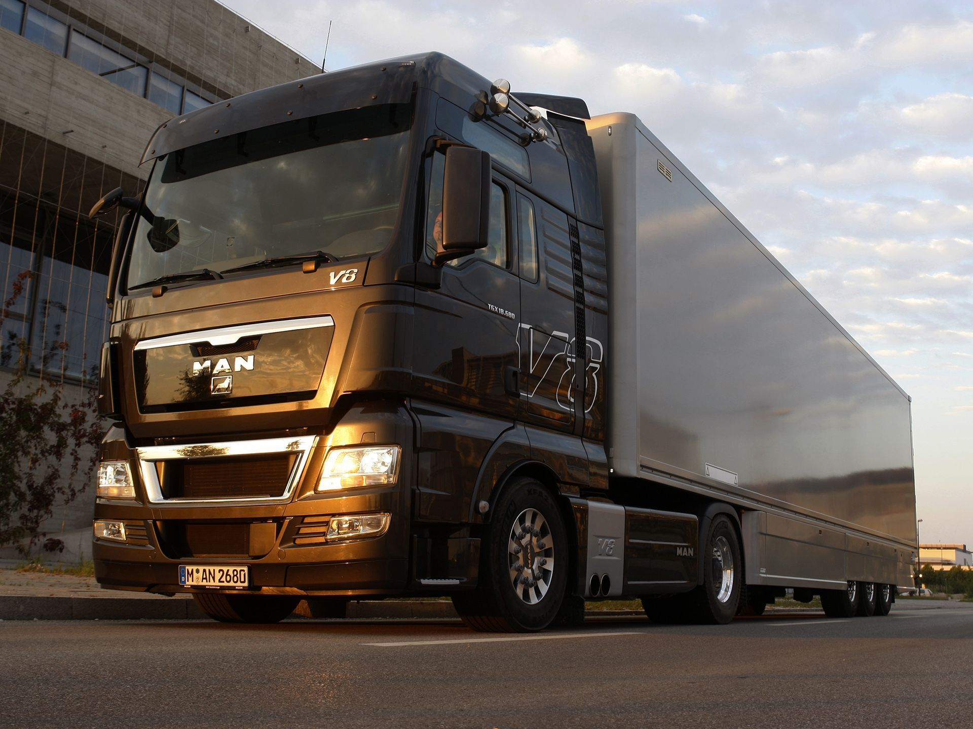 1920x1440 MAN TGX picture. MAN photo gallery
