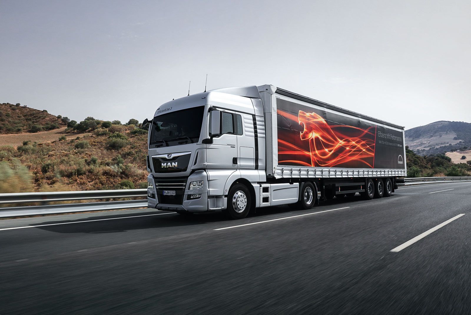 1600x1071 IAA 2016: MAN showcased a new EfficientLine 3 version of TGX