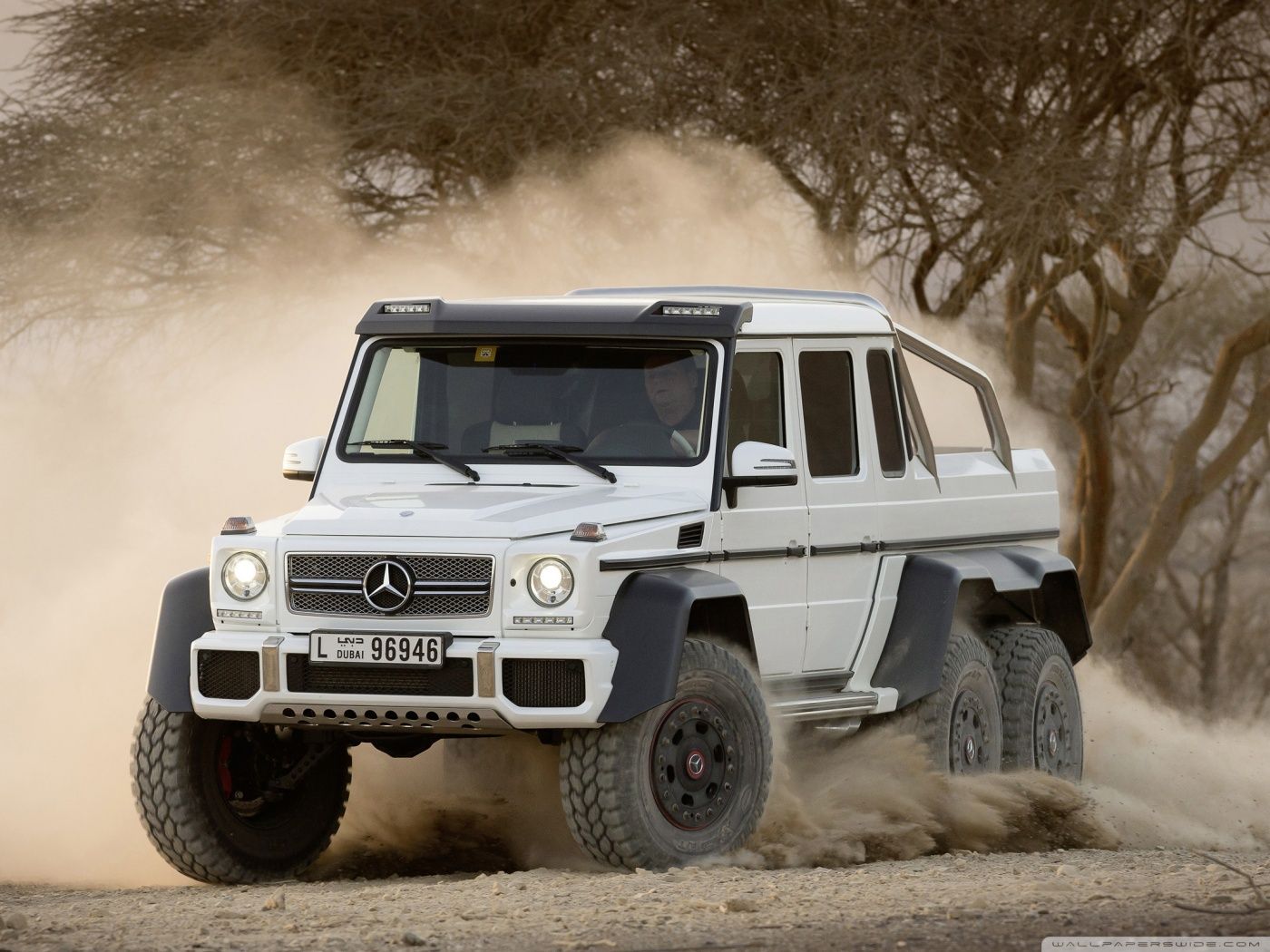 1400x1050 Mercedes G63 AMG 6x6 2013 4K UHD Wallpaper for UltraHD Desktop and TV : Smartphone and Tablet Devices