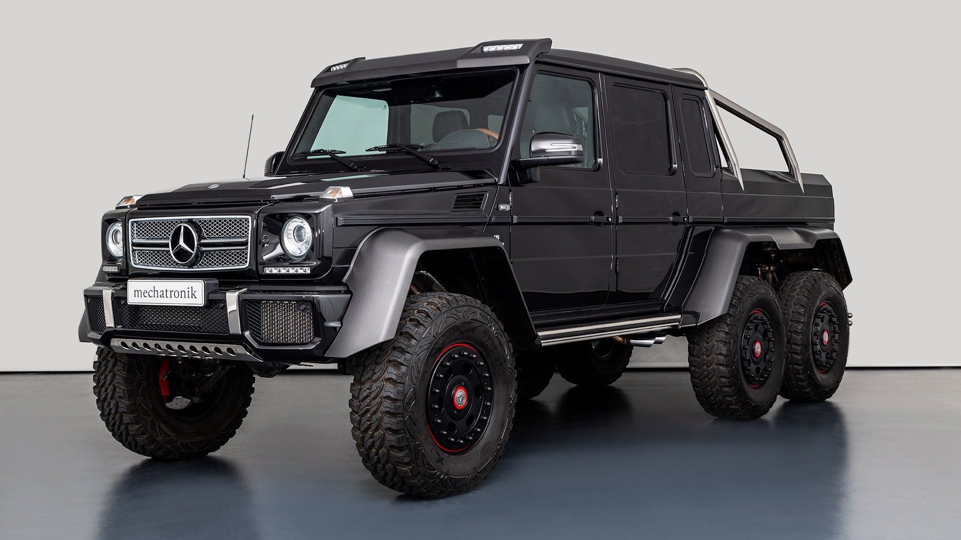1920x1080 MB G63 6X6 black en. Mechatronikät, Perfektion und Leidenschaft