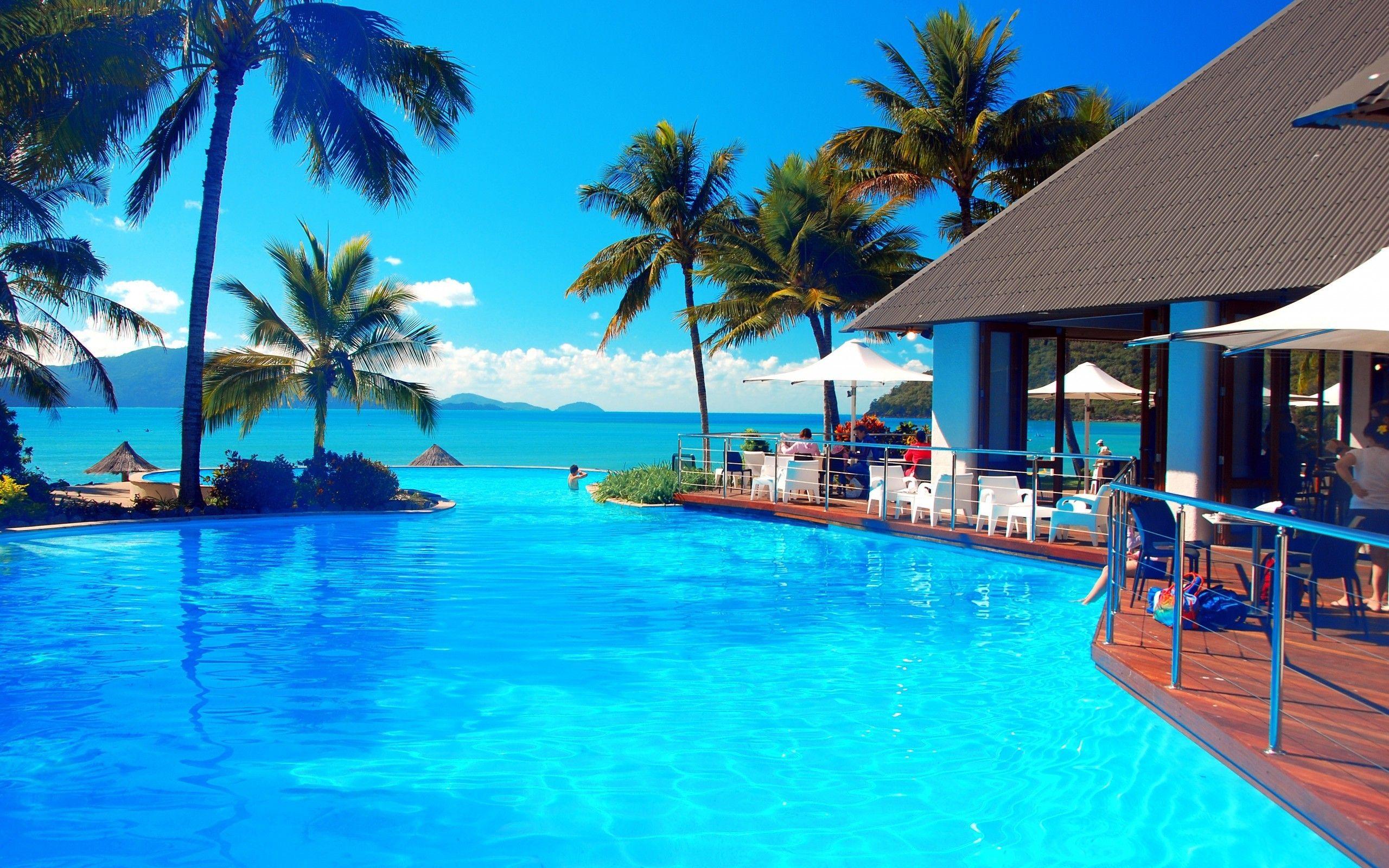 2560x1600 Summer Beach Wallpaper