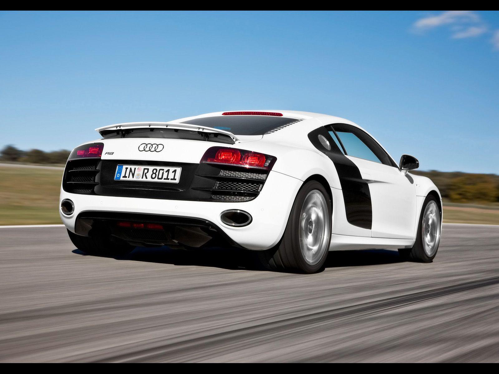 1600x1200 Audi R8 5.2 FSI quattro Rear Angle Speed 2