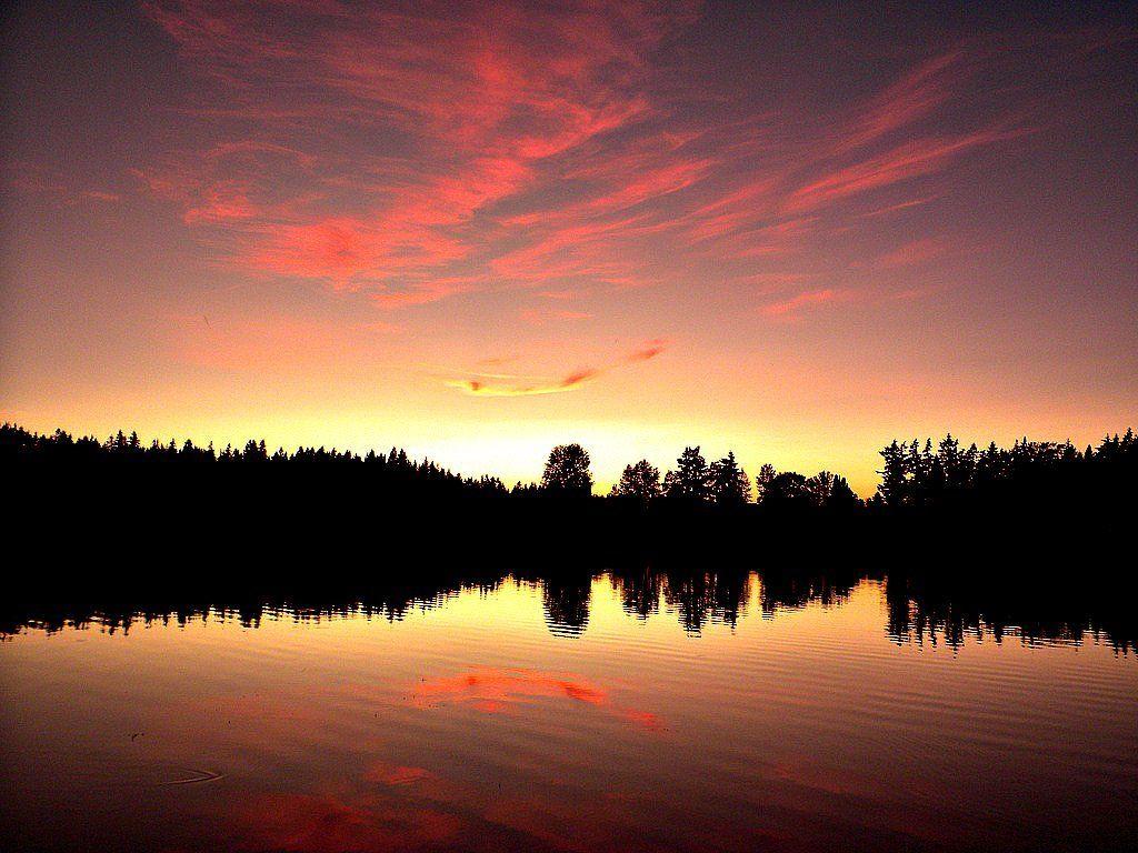 1024x768 Indian Summer Sunset On Phantom Lake, Download