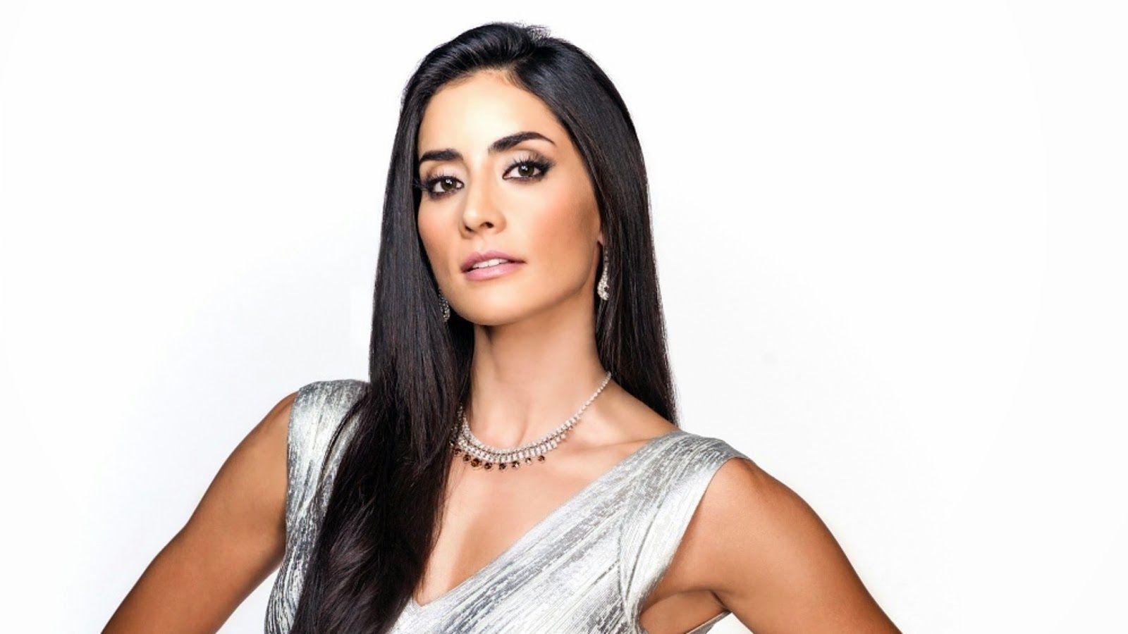 1600x900 Paola Nuñez Wallpaper worlds 4u