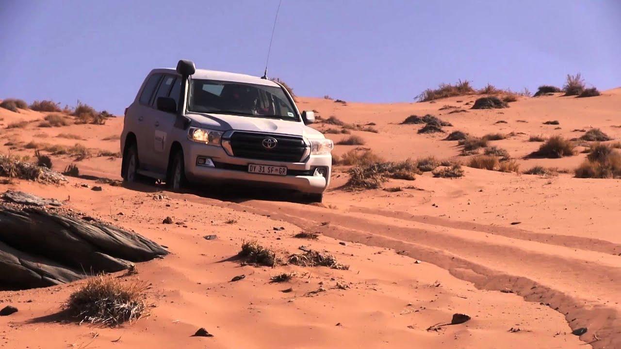1280x720 Toyota Land Cruiser 200 takes on the Namib Desert