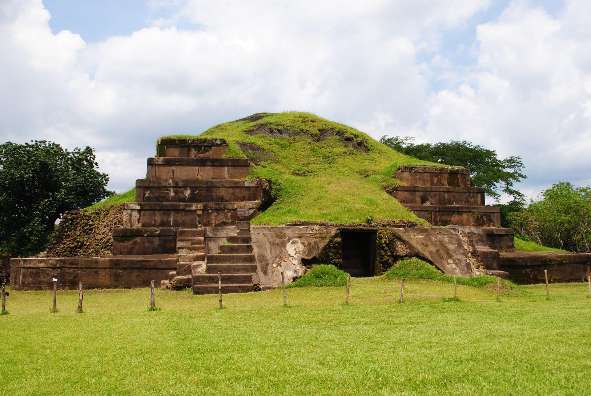 1920x1285 el salvador green space. HD Windows Wallpaper
