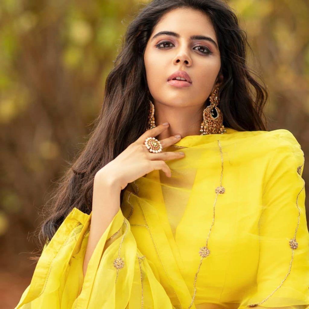 1024x1024 Kalyani Priyadarshan Wallpaper