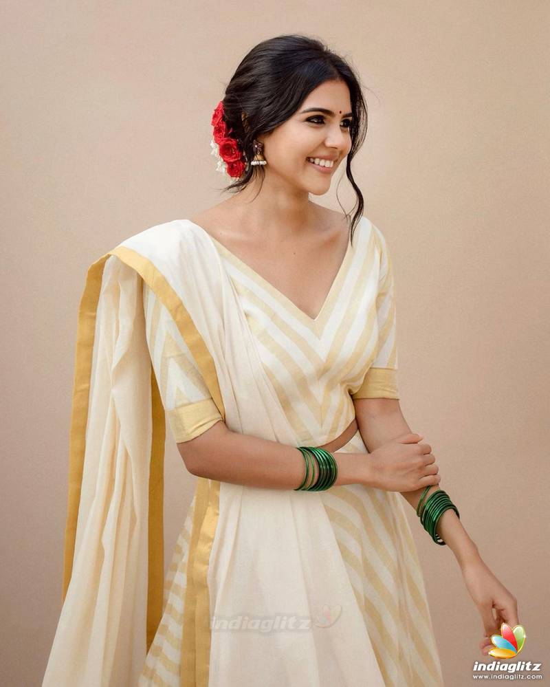 800x999 Kalyani Priyadarshan Photo Actress photo, image