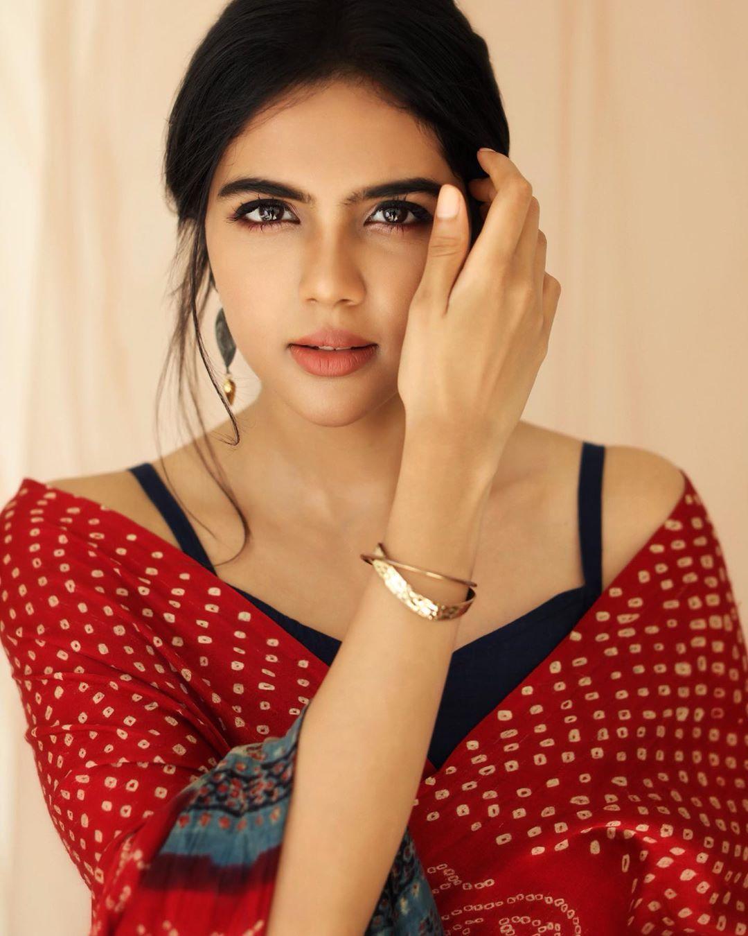 1080x1350 Kalyani Priyadarshan: Age, Wiki, Biography