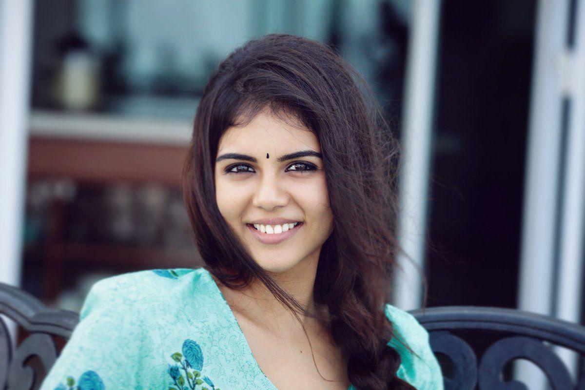 1200x800 Kalyani Priyadarshan - ☁️