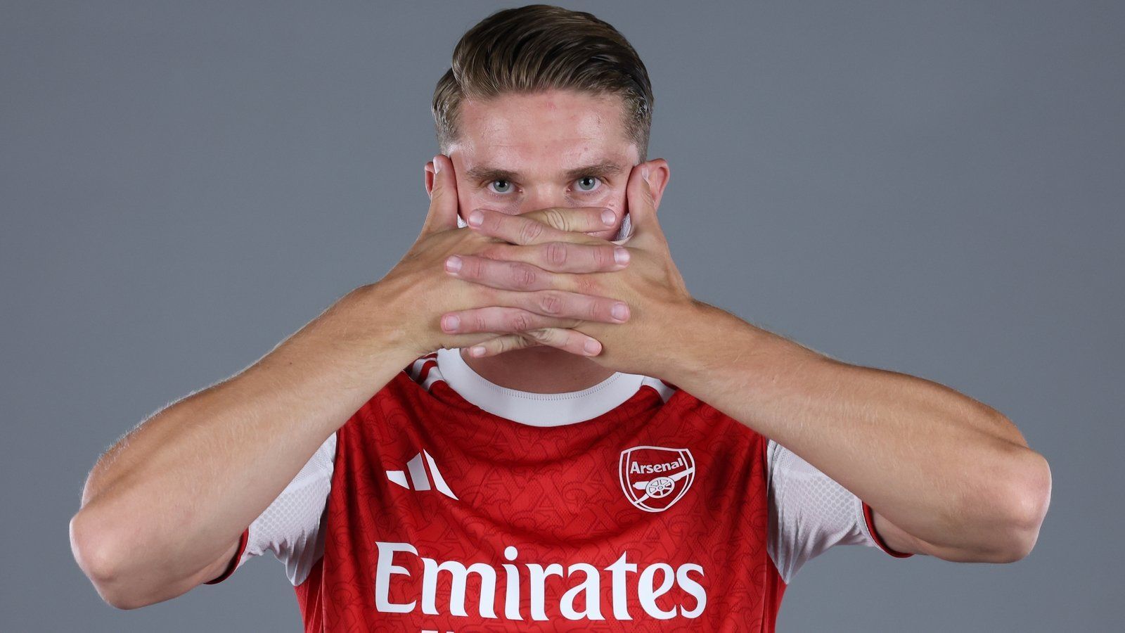 1600x900 Gallery: Viktor Gyokeres signs!. Gallery