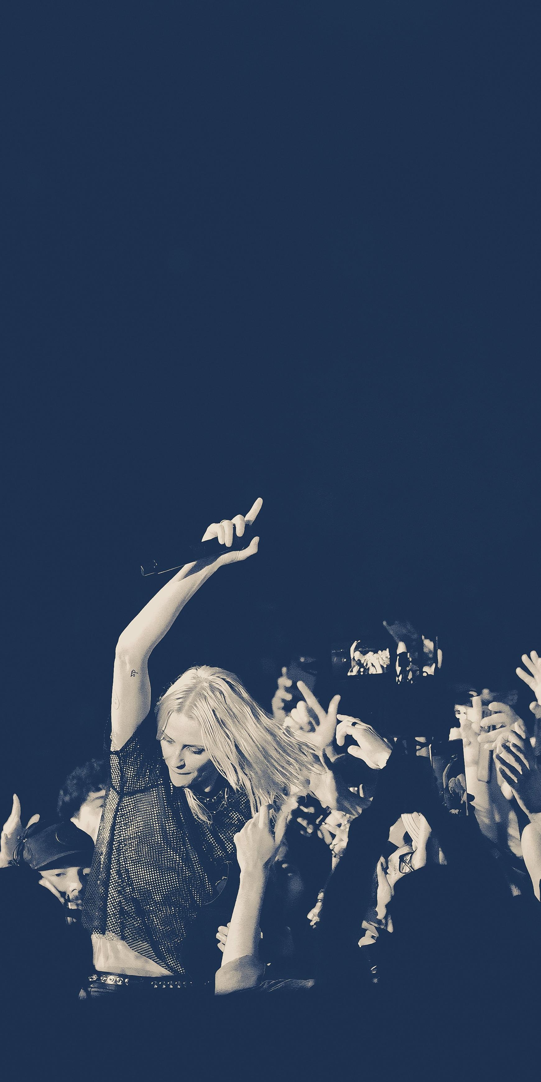1740x3479 Emily mobile wallpaper from recent Mexico show