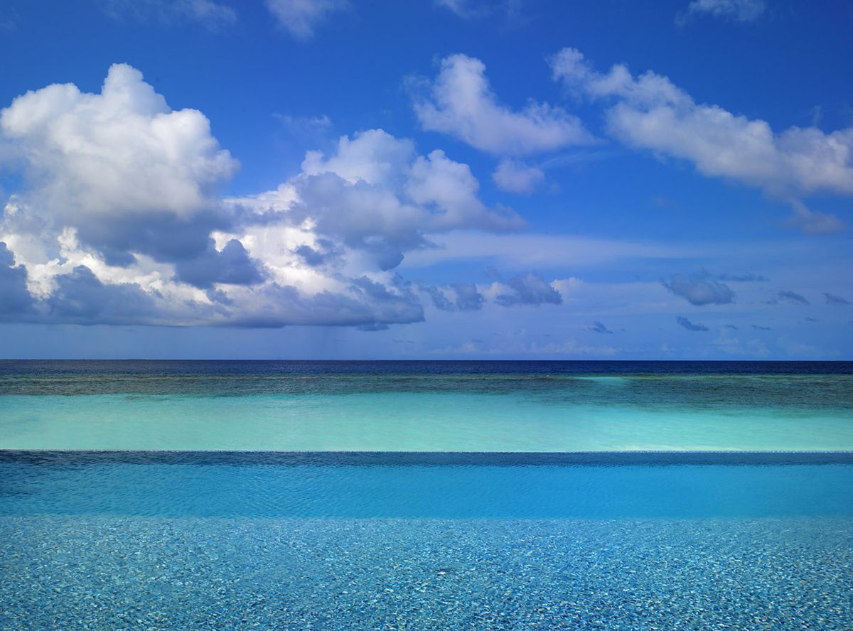 1200x888 Turquoise blue mural wallpaper