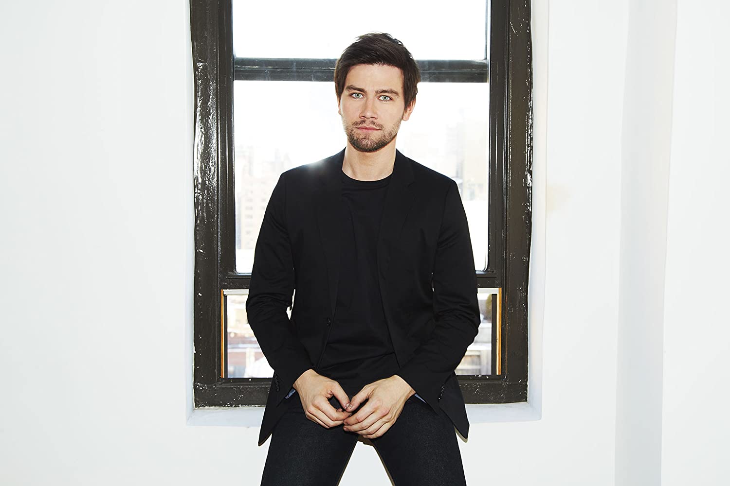 1500x1000 Torrance Coombs