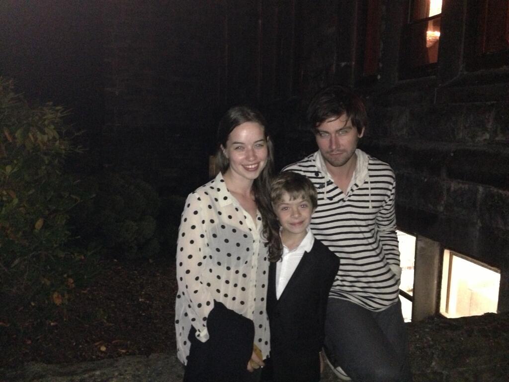 1024x768 Reign Cast (from Reign) foto