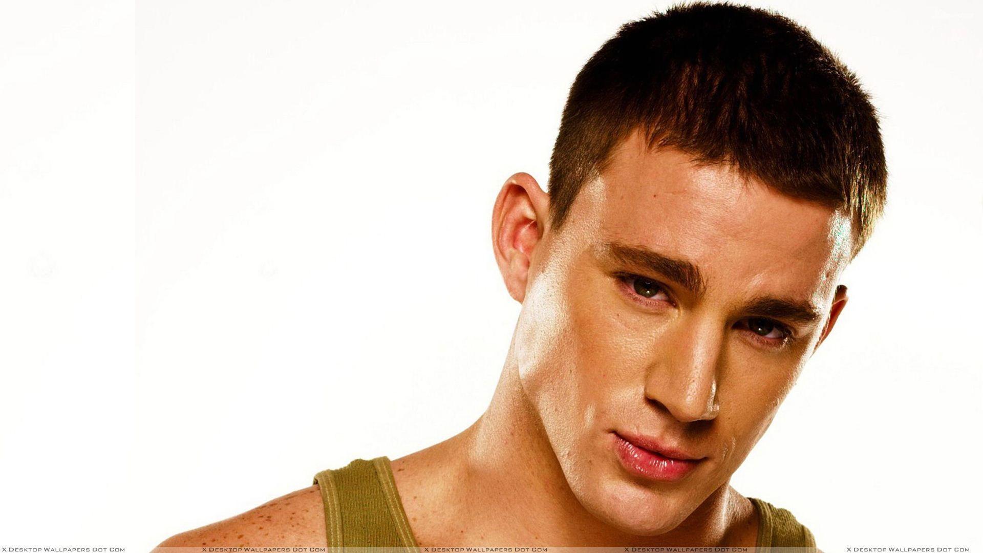 1920x1080 Channing Tatum Red Lips And White Background Photohoot Wallpaper
