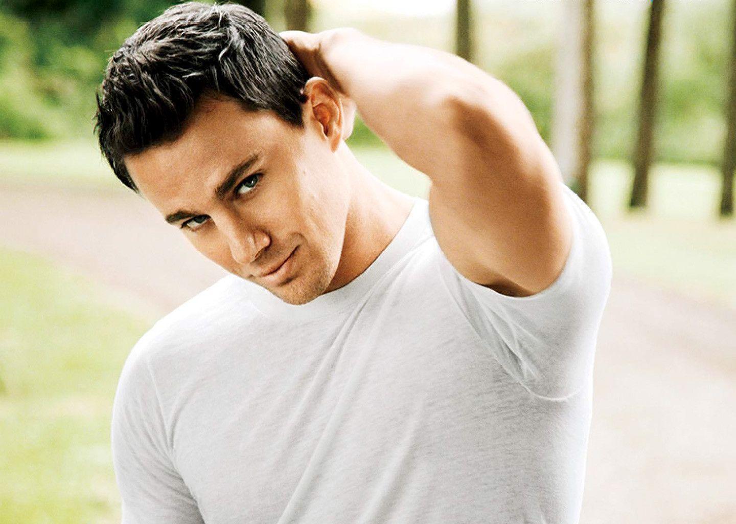 1440x1024 Channing Tatum Background