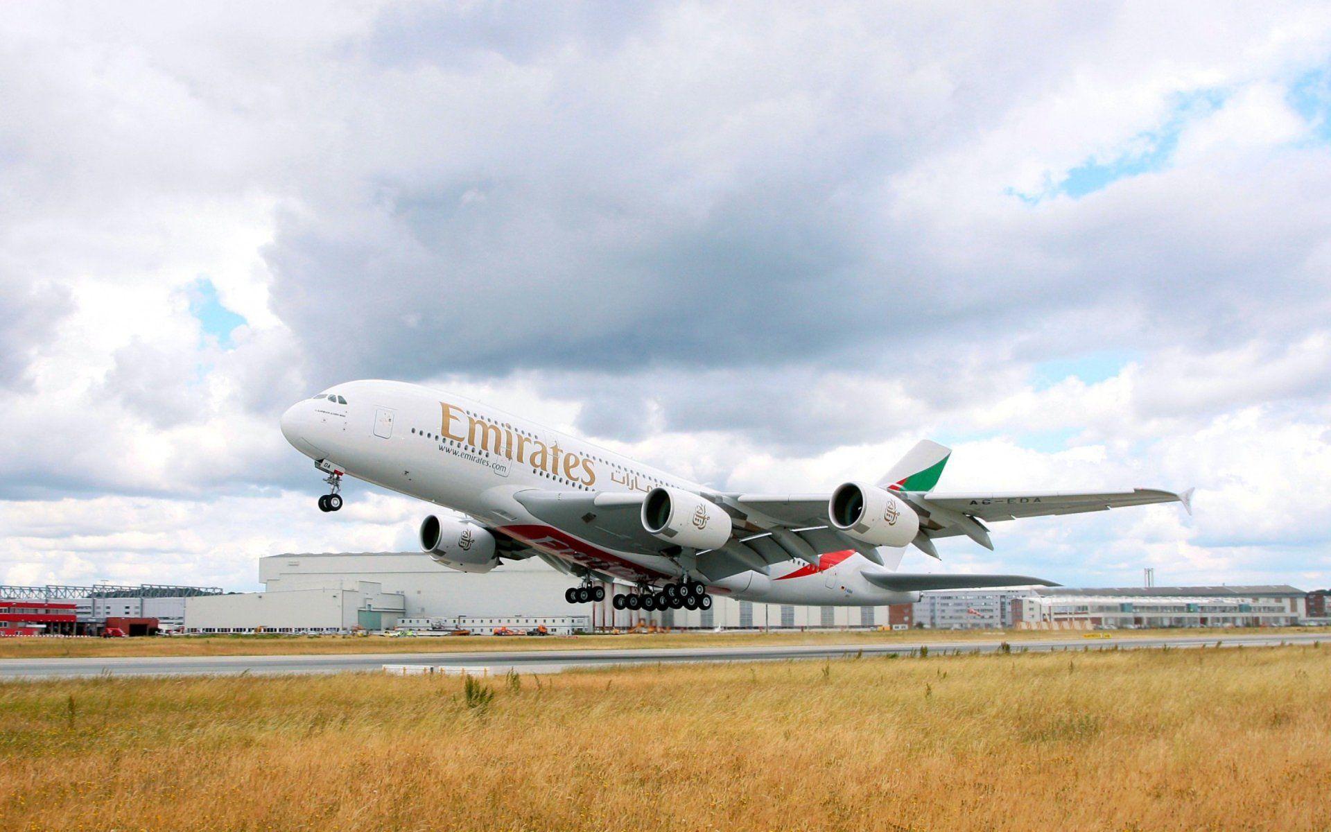 1920x1200 Emirates Airline Wallpaper