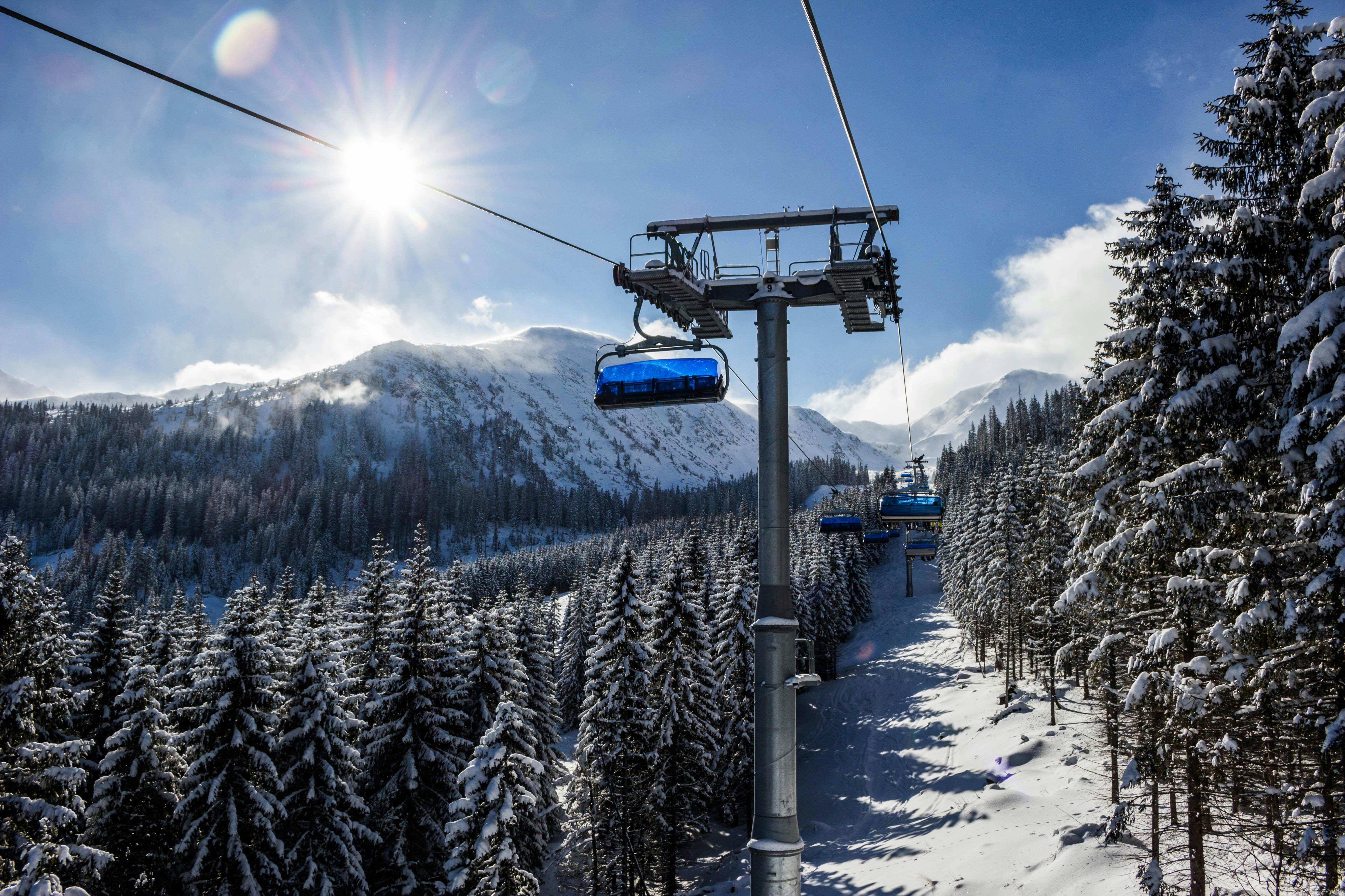 5184x3456 chairlifts · Free